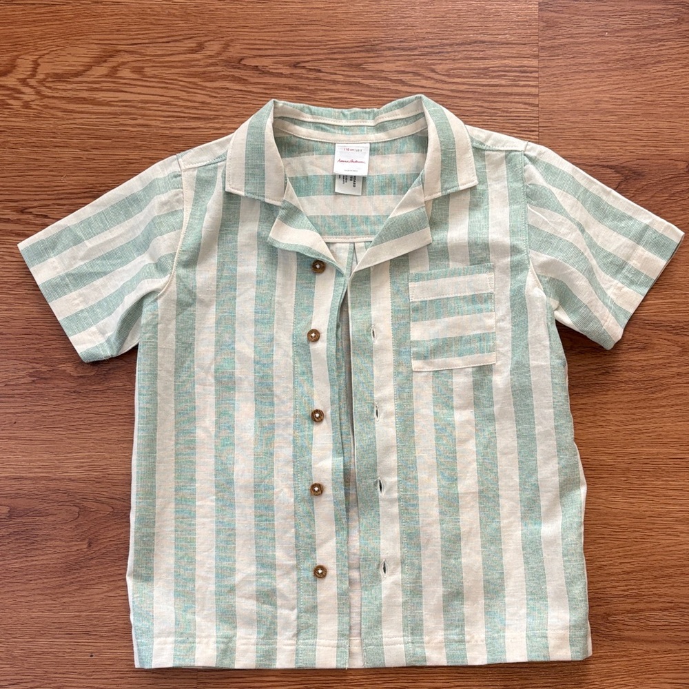 Hanna Andersson Spring Striped Green and White Kids Shirt in size 5/110cm